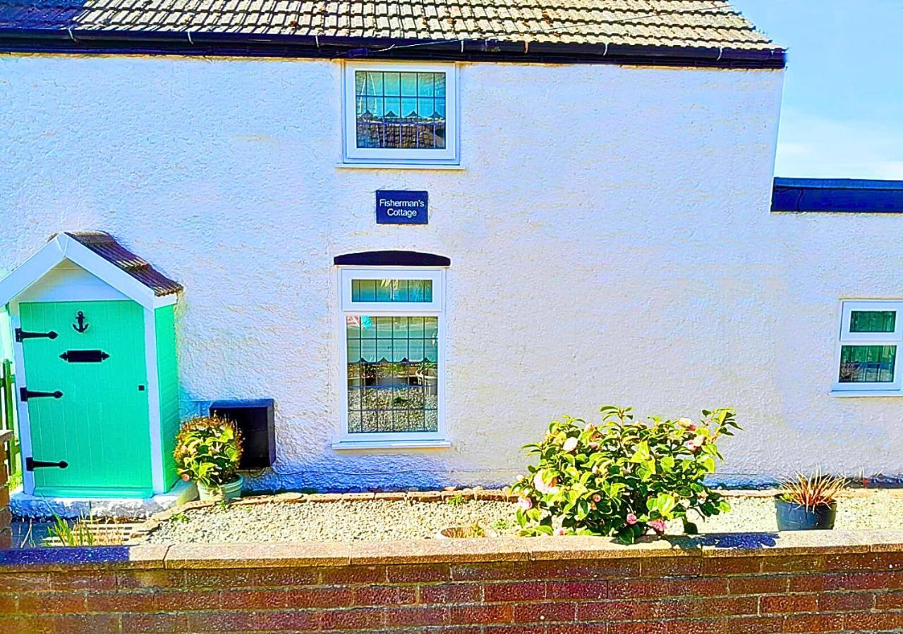 Fisherman's Cottage: Romantic Lakeside Retreat with Log Burner Mablethorpe Exterior photo
